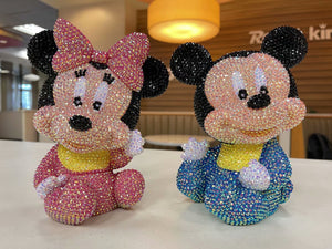 DIY Seated Minnie Mickey (with glue tools)
