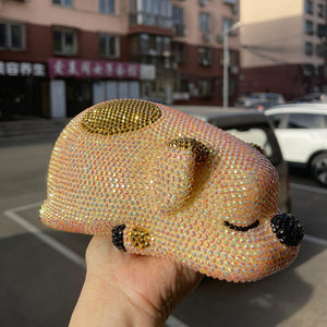 DIY sleeping pig (with glue tools)
