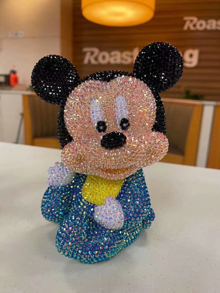 DIY Seated Minnie Mickey (with glue tools)