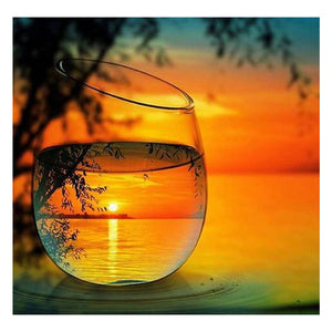 Full Diamond Painting kit - The reflection of the willow leaves and lake in the glass