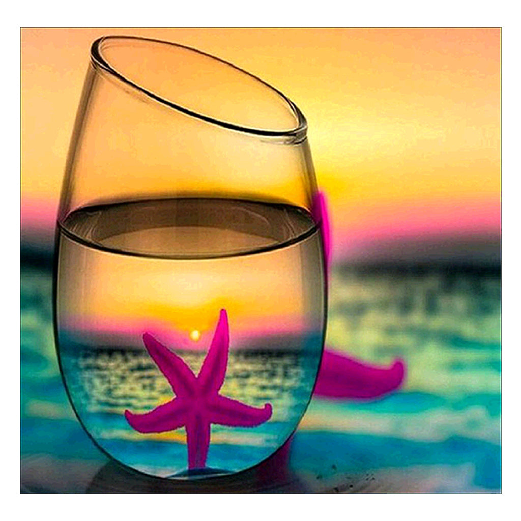 Full Diamond Painting kit - The reflection of the starfish in the glass