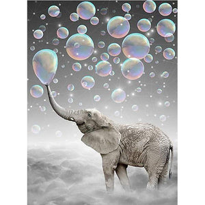 Full Diamond Painting kit - Elephant blowing bubbles