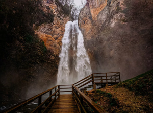 Full Diamond Painting kit - Beautiful waterfall