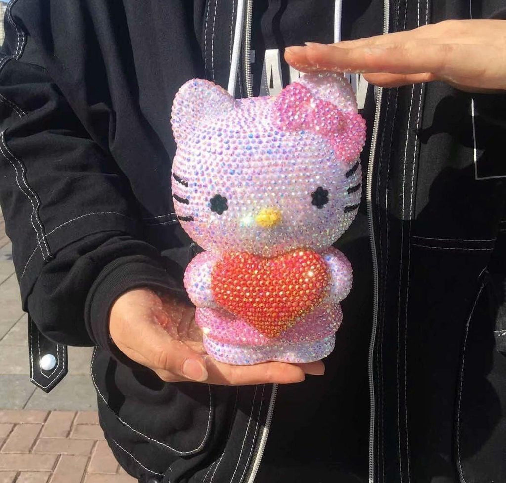 DIY 20cm Hello Kitty Holding love (with glue tools) - Hibah-Diamond painting art studio
