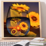 Full Diamond Painting kit - The reflection of sunflowers in the glass